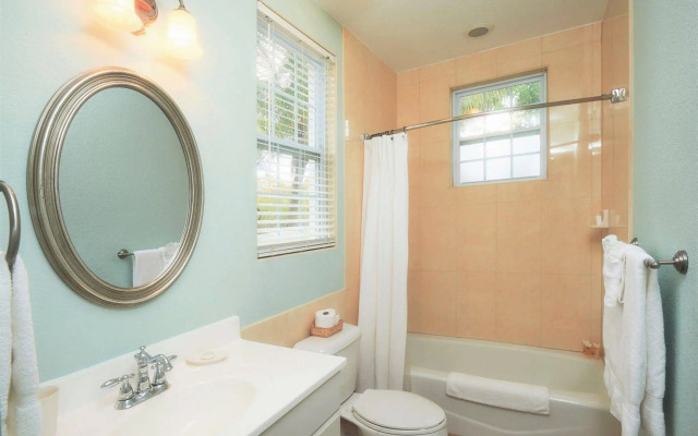 Shangri-La Boutique Bed & Breakfast