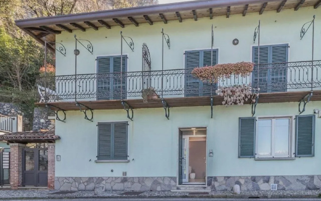 Varenna Beach Perledo