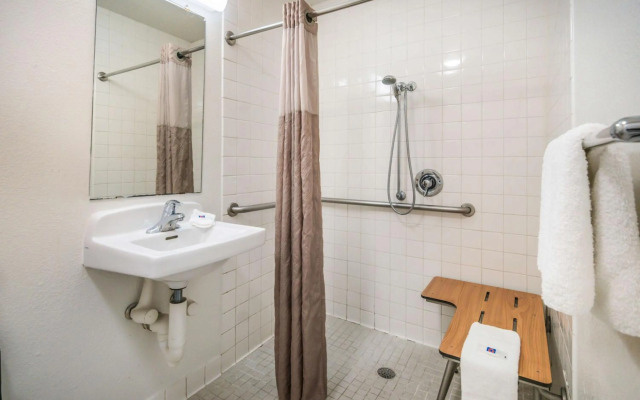 Motel 6 Irving, TX - Dallas