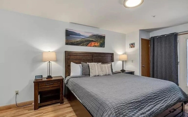 Hood River Vacation Rentals