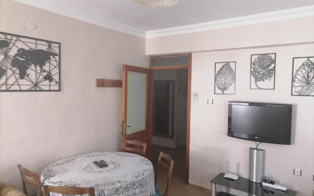Sea view flat in Marmaris center,1 minut to beach
