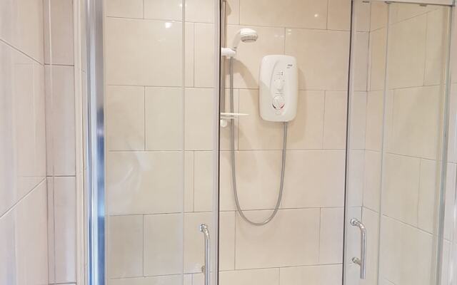 BlueOne Serviced Apartments-Sandon House