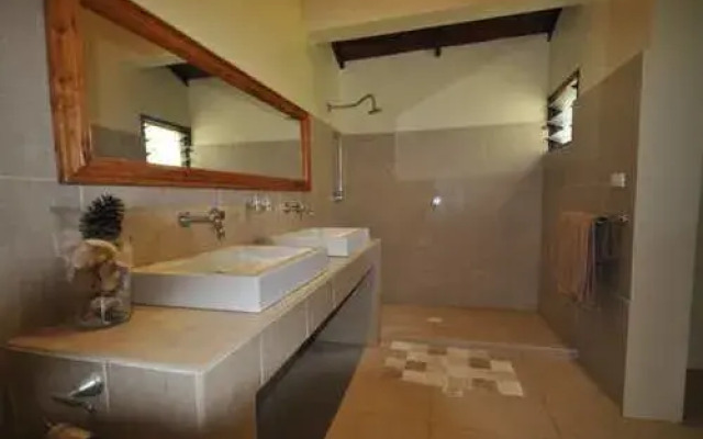 Maison la Plage Vanuatu Holiday Home