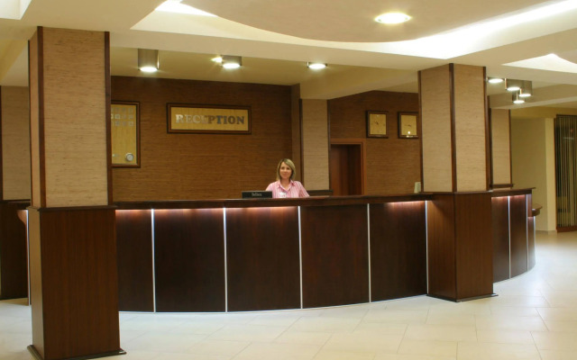 Hotel Iskar & Aquapark - Premium All Inclusive
