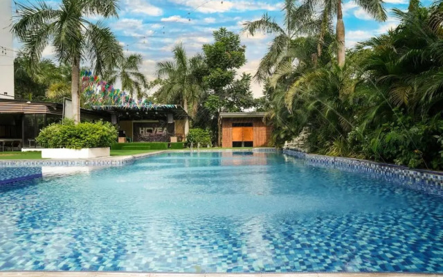 Dancenter Luxury Retreat Angeles City
