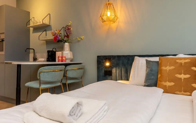 Romantic Getaway With Garden