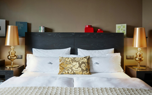 The George Hotel