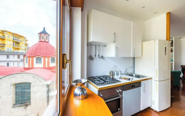 Colonna Classic Style Apartment