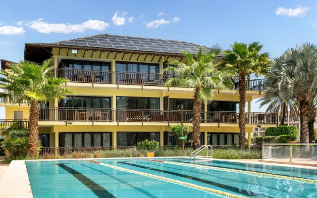 LionsDive Beach Resort
