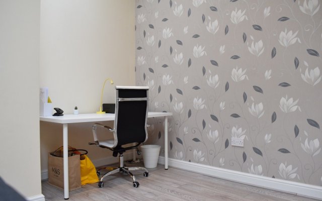 Spacious 1 Bedroom House in Fulham