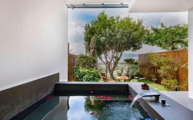 Oxysen Pool Hot Spring Hotel