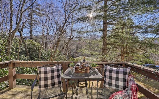 2 Mi to Dtwn: Banner Elk Mtn Townhome w/ Deck!