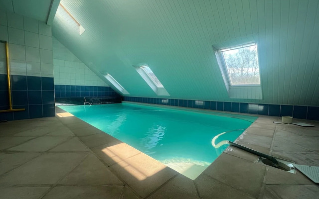 Villa in Filot With Indoor Pool