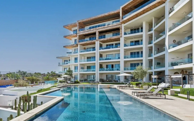 Live Aqua Private Residences La Paz