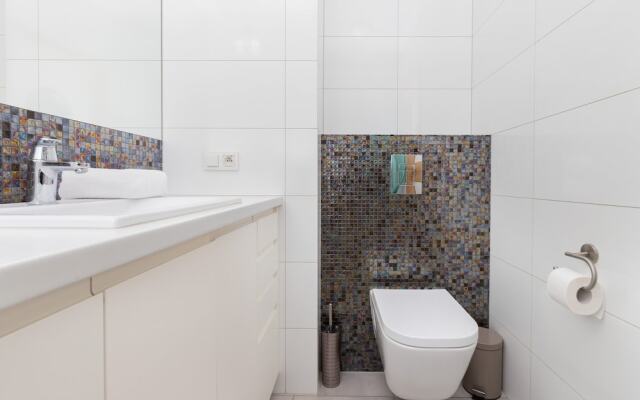 Albatross Towers Apartments by Renters