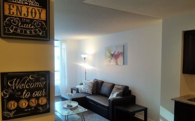 Lavish Suites - Luxury Condo - Downtown