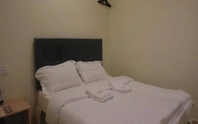 OYO 90219 Hua Kiew Hotel