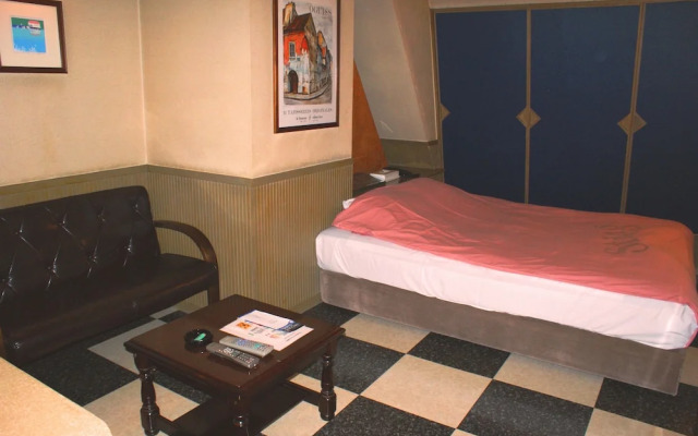 Hotel Sting - Adults Only
