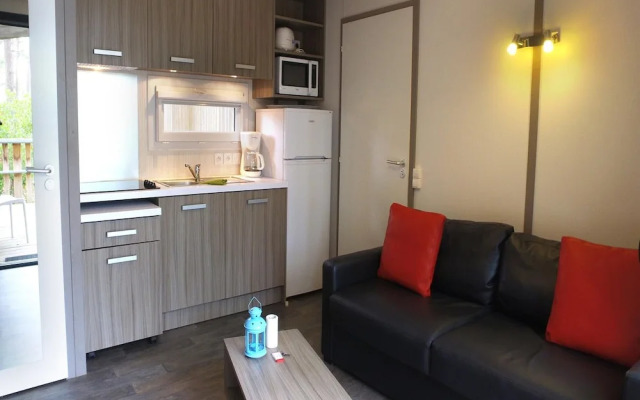 Apartment by Opal Coast Beach With Pool Access