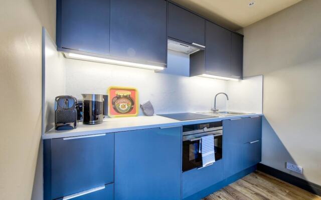 Lothian Road Apt With Castle View & Elevator