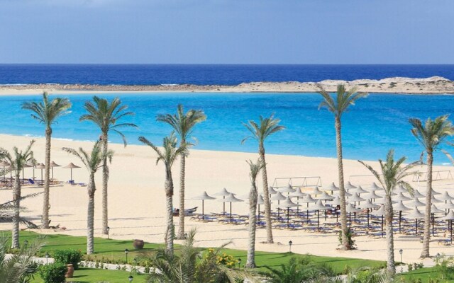 JAZ Neo Almazino, Almaza Bay