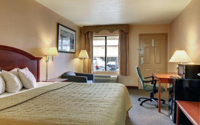 Rodeway Inn North