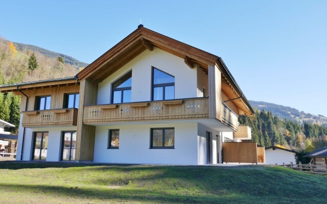 Chalet With Sauna and Jokercard in Summer