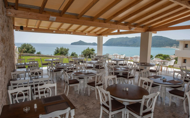 Brilliant Holiday Resort (Corfu)	