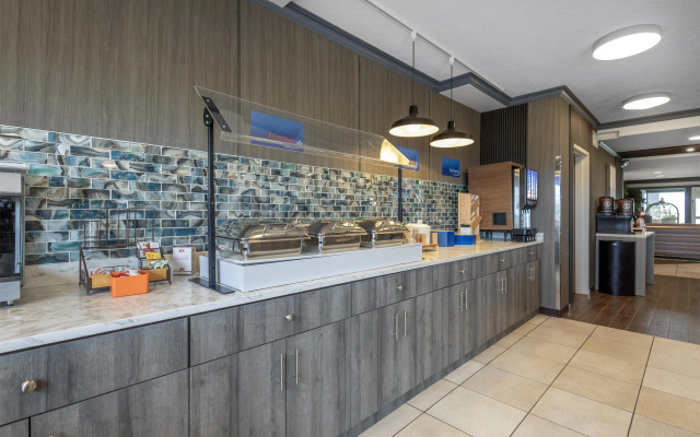 Hotel Dawson Creek, SureStay Collection by Best Western