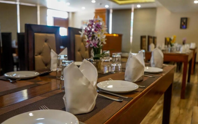 Hotel JSR Continental