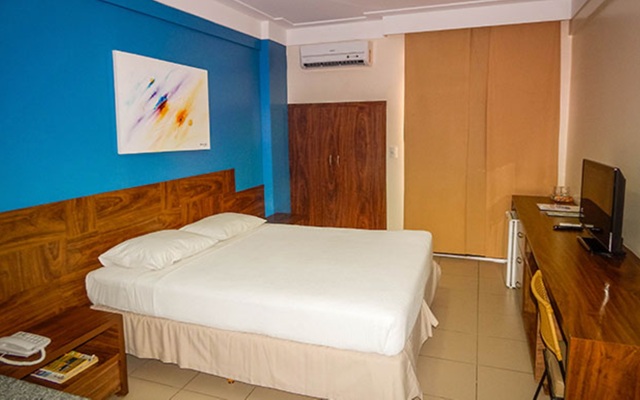 D8 Hotel Express