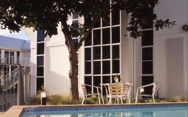 Pavilions Hotel