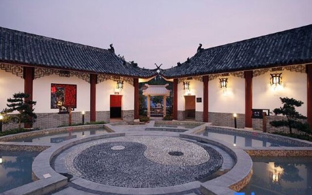 Qingshuiwan Hot Spring Holiday Village