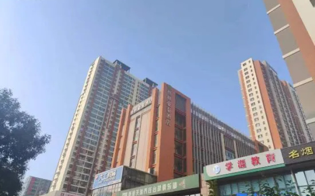 GreenTree Inn Qingdao Golden Beach Shiyou University Optics Valley Software Park Hotel – Exterior – Qingdao
