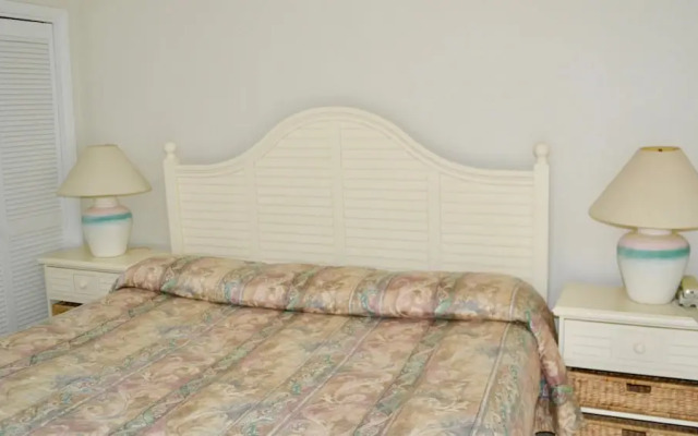 Birdhouse by Dune Vacation Rentals