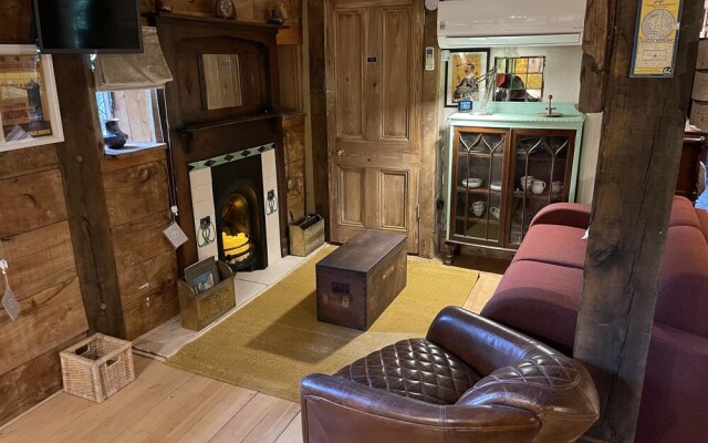 Remarkable Boultons Barn With hot tub