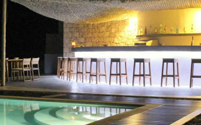Golden Milos Beach House by Domotel