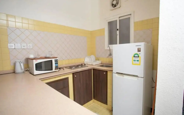 Delmon Hotel Suites