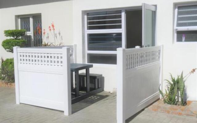 Pro Moni's Guesthouse