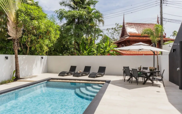 Attractive SeaView 4br Private PoolVilla