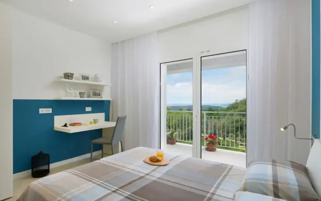Exquisite Villa in Stanisovi With Swimming Pool