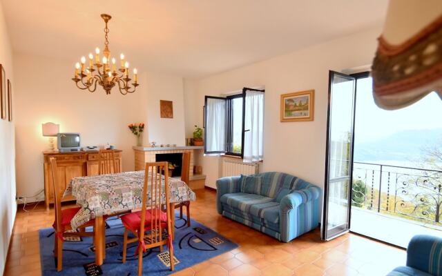 Modern Apartment near Ski Area in Traego Viggiona