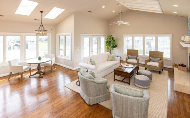 Sunrise Villa/monthly Rental 3 Bedroom Home