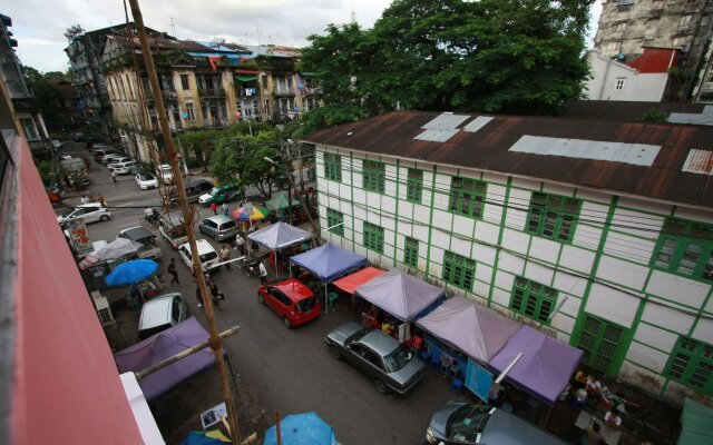 15th Street at Downtown Yangon