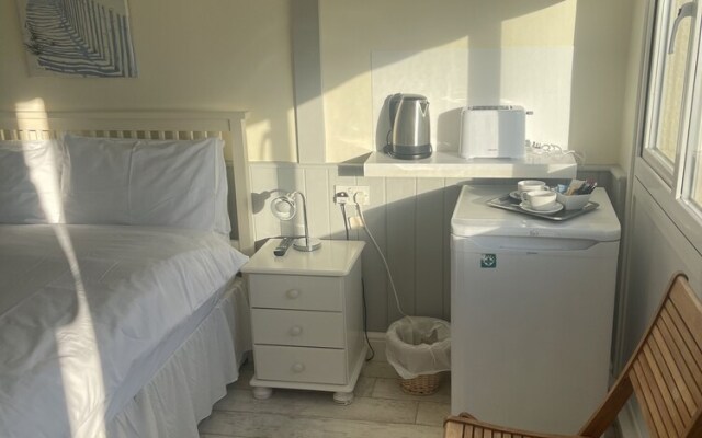 Stunning 8-bed Apartment in Bacton