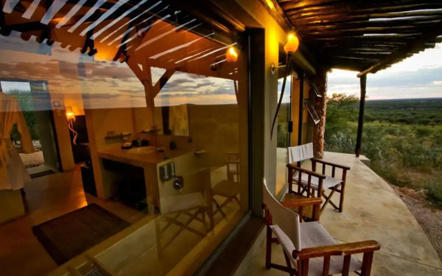 Otjiwa Safari Lodge