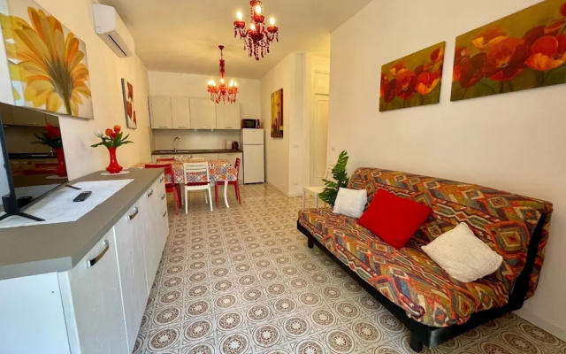 Apartment With Garden and Pool