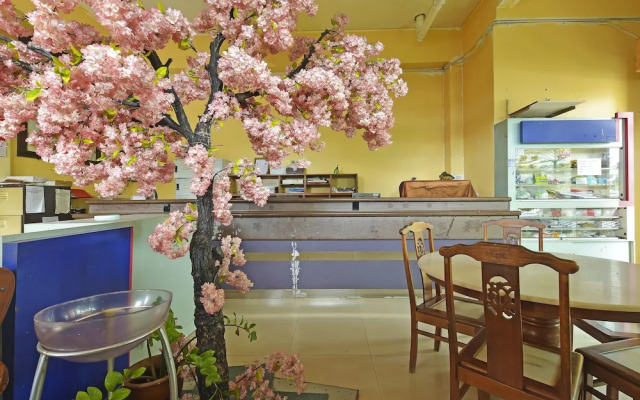 OYO 90494 Sam Huat Hotel
