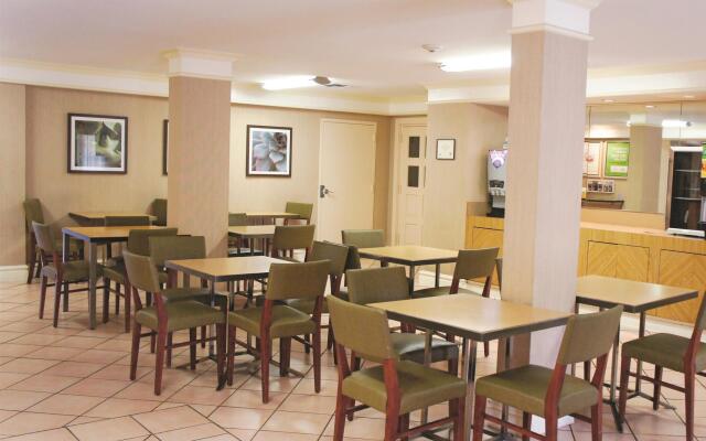 La Quinta Inn by Wyndham Houston Greenway Plaza Medical Area