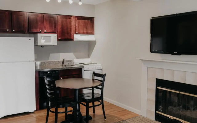 Eastland Suites Hotel & Conference Ctr, Trademark by Wyndham